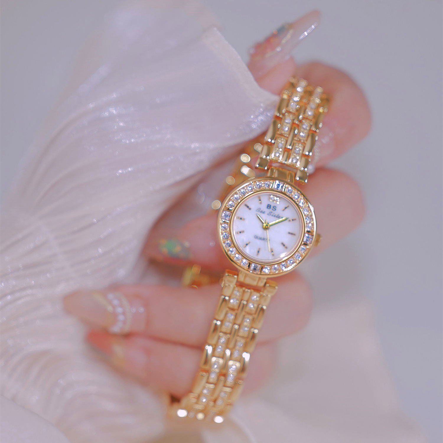 Korean Rhinestone Women's Watc - Luxury Watch Korea recension och pris