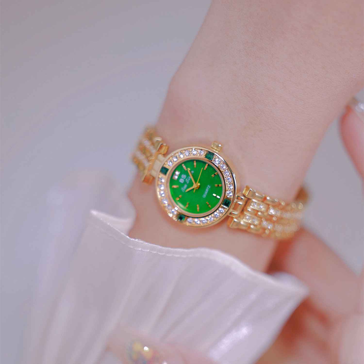 Korean Rhinestone Women's Watc - Luxury Watch Korea recension och pris