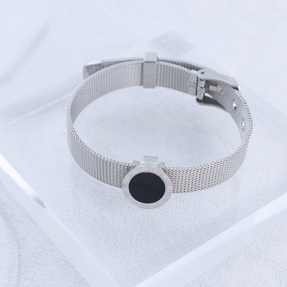 Luxury Roman Numeral Bracelets - Luxury Watch Korea recension och pris