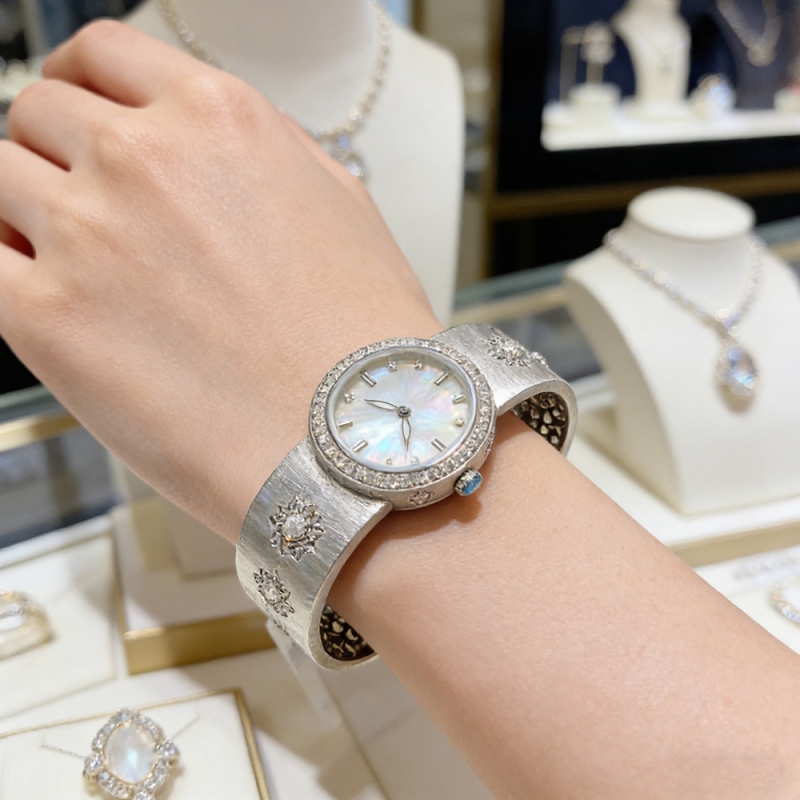 Cameo Heavy Workmanship 925 Si - Luxury Watch Drawing recension och pris