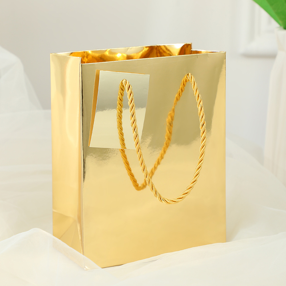 Luxury Gold Card Laminated Gif - Luxury Watch House recension och pris