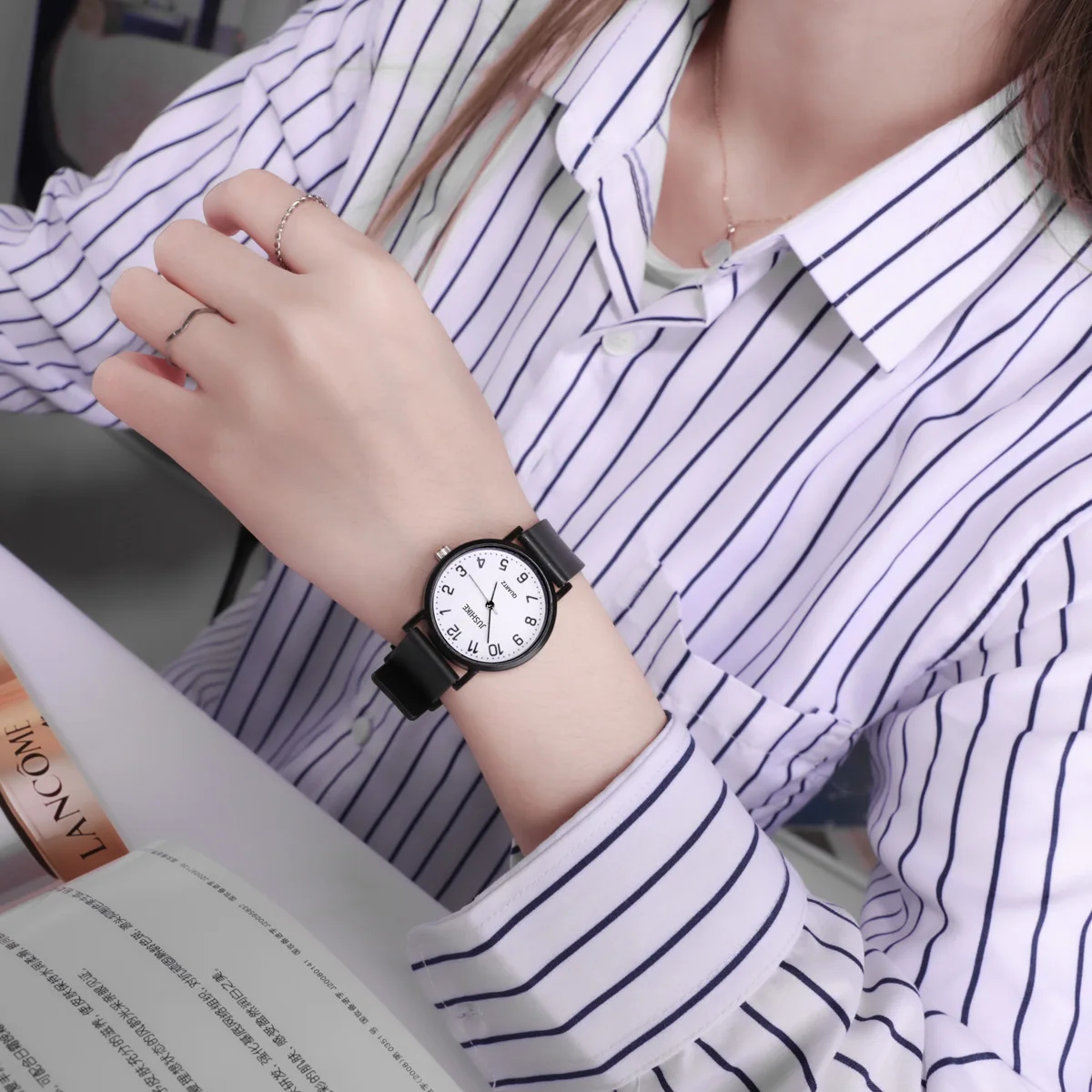 Simple Black Watch Quartz Watc - Luxury Watch Black recension och pris